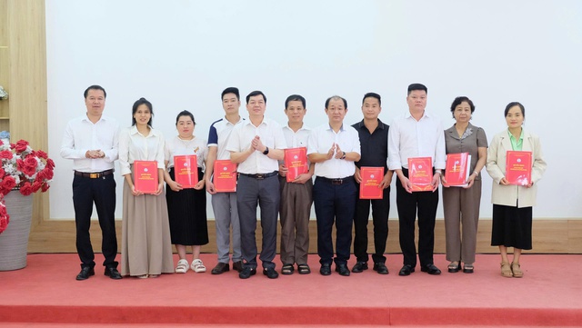 Khơi dậy tinh thần đổi mới, liên kết phát triển kinh tế tập thể- Ảnh 6. Khơi dậy tinh thần đổi mới, liên kết phát triển kinh tế tập thể- Ảnh 6.