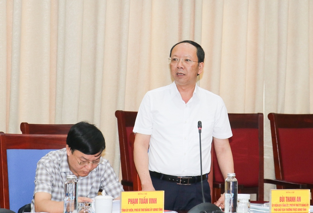 Nghệ An: Đảng ủy UBND tỉnh thảo luận các dự án đầu tư và hoàn thiện quy chế tổ chức- Ảnh 2.