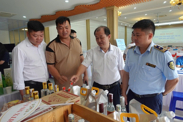Khơi dậy tinh thần đổi mới, liên kết phát triển kinh tế tập thể- Ảnh 5. Khơi dậy tinh thần đổi mới, liên kết phát triển kinh tế tập thể- Ảnh 5.