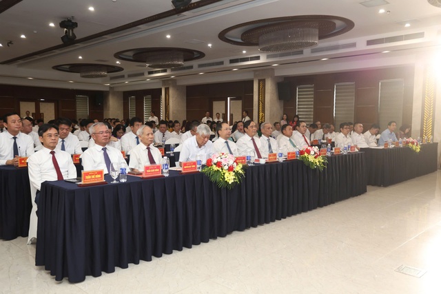 Hà Tĩnh long trọng tổ chức Lễ kỷ niệm 100 năm Ngày Báo chí Cách mạng Việt Nam- Ảnh 3. Hà Tĩnh long trọng tổ chức Lễ kỷ niệm 100 năm Ngày Báo chí Cách mạng Việt Nam- Ảnh 3.