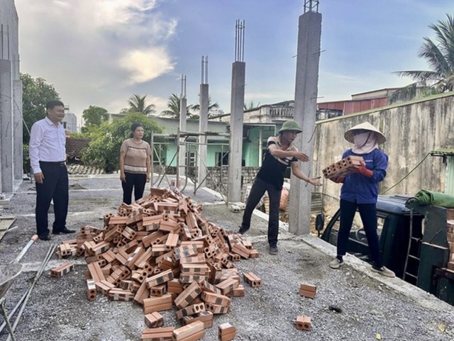 Xóa nhà tạm, nhà dột nát: “Mệnh lệnh từ trái tim”- Ảnh 2. Xóa nhà tạm, nhà dột nát: “Mệnh lệnh từ trái tim”- Ảnh 2.