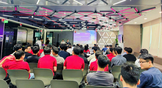 Synopsys: Tổ chức lễ tốt nghiệp Chương trình đào tạo tài năng vi mạch 2025- Ảnh 1. Synopsys: Tổ chức lễ tốt nghiệp Chương trình đào tạo tài năng vi mạch 2025- Ảnh 1.