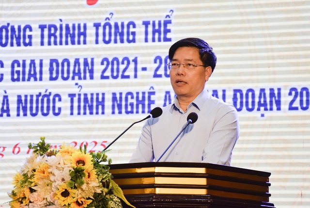Nghệ An: Sơ kết 05 năm thực hiện Chương trình tổng thể CCHC nhà nước- Ảnh 3. Nghệ An: Sơ kết 05 năm thực hiện Chương trình tổng thể CCHC nhà nước- Ảnh 3.