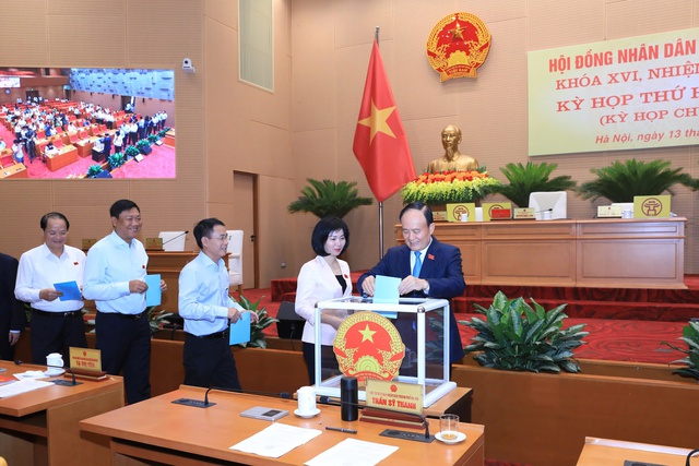 Khai mạc kỳ họp thứ 23 HĐND thành phố Hà Nội khóa XVI - Ảnh 3. Khai mạc kỳ họp thứ 23 HĐND thành phố Hà Nội khóa XVI - Ảnh 3.
