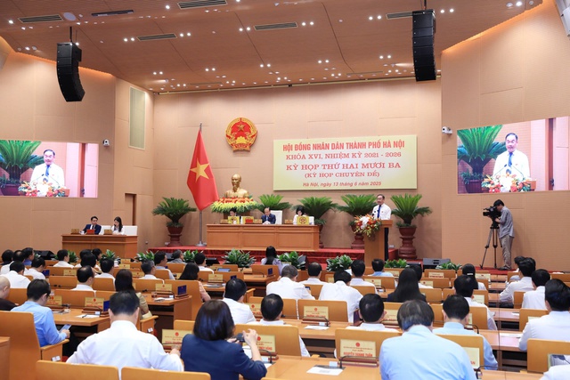 Khai mạc kỳ họp thứ 23 HĐND thành phố Hà Nội khóa XVI - Ảnh 2. Khai mạc kỳ họp thứ 23 HĐND thành phố Hà Nội khóa XVI - Ảnh 2.