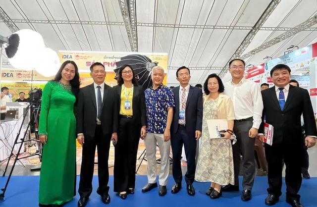 Chính thức công bố chương trình Chuyển đổi số tiểu thương chợ truyền thống- Ảnh 4. Chính thức công bố chương trình Chuyển đổi số tiểu thương chợ truyền thống- Ảnh 4.