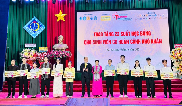 Hội thi văn nghệ “Tình đồng hương trên đất Tây Đô” lần II năm 2025- Ảnh 3.