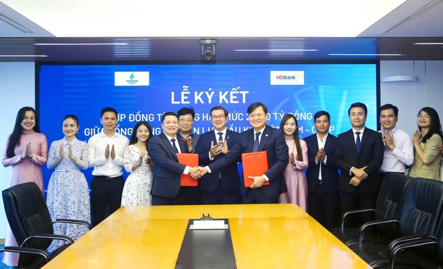 HDBank ký kết hạn mức tín dụng 2.000 tỷ đồng với PV Power, thúc đẩy chuyển đổi năng lượng bền vững- Ảnh 2. HDBank ký kết hạn mức tín dụng 2.000 tỷ đồng với PV Power, thúc đẩy chuyển đổi năng lượng bền vững- Ảnh 2.