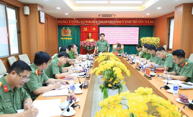 Công an tỉnh Đồng Nai và Bình Phước chuẩn bị công tác sáp nhập- Ảnh 1. Công an tỉnh Đồng Nai và Bình Phước chuẩn bị công tác sáp nhập- Ảnh 1.
