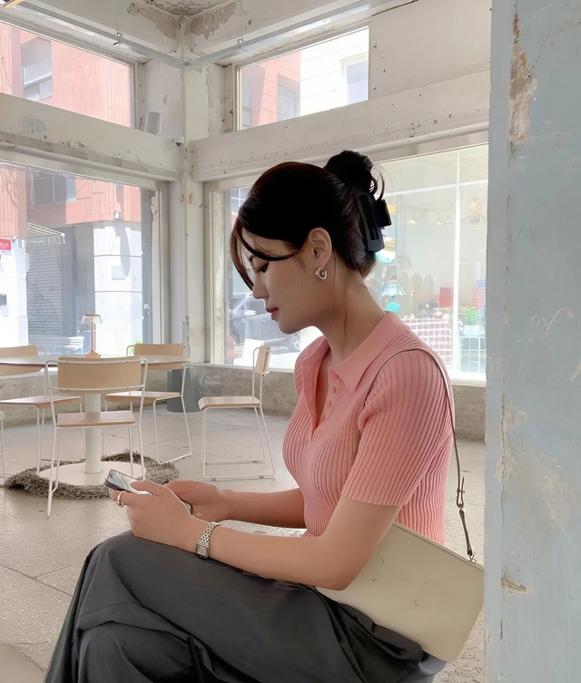 Bị công ty cho nghỉ việc, "dạt" ngay ra đảo Phú Quý sống dài ngày: Cách chi tiêu sau khi thất nghiệp mới sốc- Ảnh 1. Bị công ty cho nghỉ việc, "dạt" ngay ra đảo Phú Quý sống dài ngày: Cách chi tiêu sau khi thất nghiệp mới sốc- Ảnh 1.