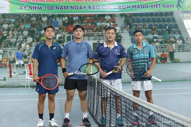Giải Tennis Báo chí Nghệ An lần thứ 7: Kết nối tinh thần báo chí Cách mạng Việt Nam- Ảnh 4. Giải Tennis Báo chí Nghệ An lần thứ 7: Kết nối tinh thần báo chí Cách mạng Việt Nam- Ảnh 4.