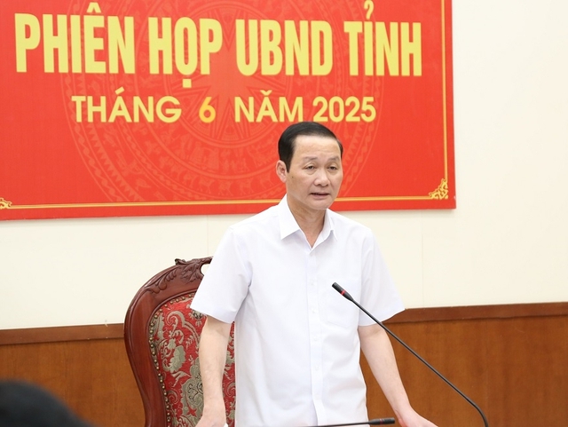 Thanh Hóa: Mở "làn xanh” rút ngắn thủ tục hành chính cho doanh nghiệp và người dân- Ảnh 2. Thanh Hóa: Mở "làn xanh” rút ngắn thủ tục hành chính cho doanh nghiệp và người dân- Ảnh 2.