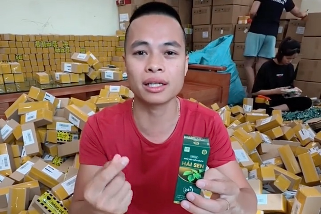 Toàn cảnh Toàn cảnh