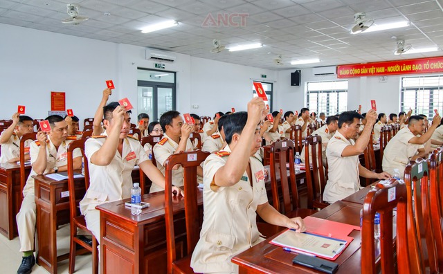 Công an Cần Thơ: Đại hội Đảng viên Đảng bộ Phòng CSĐT tội phạm về ma túy nhiệm kỳ 2025 - 2030- Ảnh 3. Công an Cần Thơ: Đại hội Đảng viên Đảng bộ Phòng CSĐT tội phạm về ma túy nhiệm kỳ 2025 - 2030- Ảnh 3.