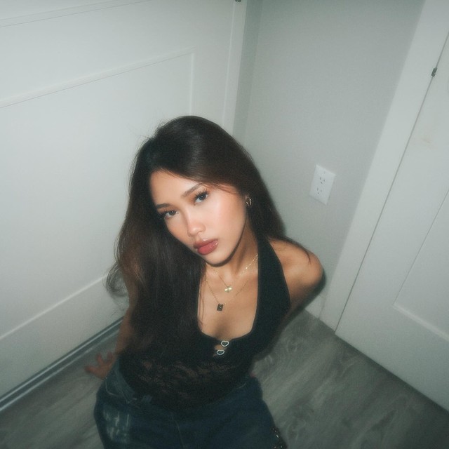 7 tuổi "khởi nghiệp" YouTube, 12 giàu sụ nhờ bán slime ở TP.HCM: Các huyền thoại Gen Z, giờ ra sao?- Ảnh 7. 7 tuổi "khởi nghiệp" YouTube, 12 giàu sụ nhờ bán slime ở TP.HCM: Các huyền thoại Gen Z, giờ ra sao?- Ảnh 7.