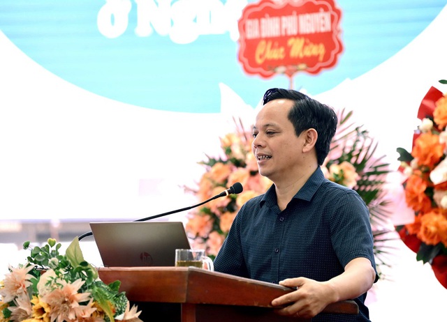 Gặp mặt “Nhà báo và nhân chứng”: Tri ân truyền thống, tiếp nối khí phách báo chí Cách mạng xứ Nghệ- Ảnh 3. Gặp mặt “Nhà báo và nhân chứng”: Tri ân truyền thống, tiếp nối khí phách báo chí Cách mạng xứ Nghệ- Ảnh 3.
