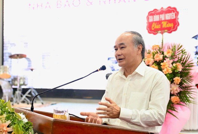 Gặp mặt “Nhà báo và nhân chứng”: Tri ân truyền thống, tiếp nối khí phách báo chí Cách mạng xứ Nghệ- Ảnh 5. Gặp mặt “Nhà báo và nhân chứng”: Tri ân truyền thống, tiếp nối khí phách báo chí Cách mạng xứ Nghệ- Ảnh 5.