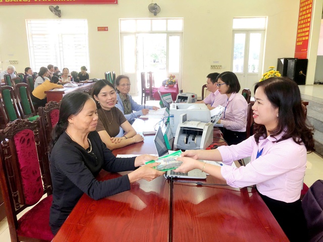 NHCSXH Chi nhánh tỉnh Phú Thọ: Đảm bảo nguồn vốn, lan tỏa vai trò chính sách tín dụng- Ảnh 3. NHCSXH Chi nhánh tỉnh Phú Thọ: Đảm bảo nguồn vốn, lan tỏa vai trò chính sách tín dụng- Ảnh 3.
