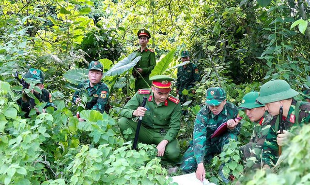 Cuộc thi sáng tác ca khúc Chào mừng 80 năm ngày Truyền thống lực lượng vũ trang Hà Tĩnh - "Vang mãi bản hùng ca".- Ảnh 1. Cuộc thi sáng tác ca khúc Chào mừng 80 năm ngày Truyền thống lực lượng vũ trang Hà Tĩnh - "Vang mãi bản hùng ca".- Ảnh 1.