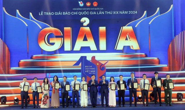 Giải Báo chí Quốc gia lần thứ XIX: Rực sáng "Thép trong bút - Lửa trong tim"- Ảnh 2. Giải Báo chí Quốc gia lần thứ XIX: Rực sáng "Thép trong bút - Lửa trong tim"- Ảnh 2.