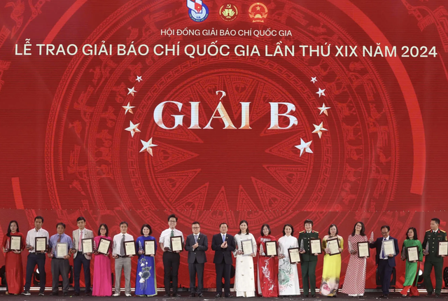 Giải Báo chí Quốc gia lần thứ XIX: Rực sáng "Thép trong bút - Lửa trong tim"- Ảnh 4. Giải Báo chí Quốc gia lần thứ XIX: Rực sáng "Thép trong bút - Lửa trong tim"- Ảnh 4.