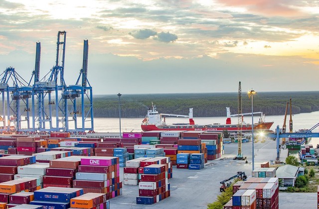 Xuất khẩu sang Singapore tăng 24,7% so với cùng kỳ- Ảnh 1. Xuất khẩu sang Singapore tăng 24,7% so với cùng kỳ- Ảnh 1.