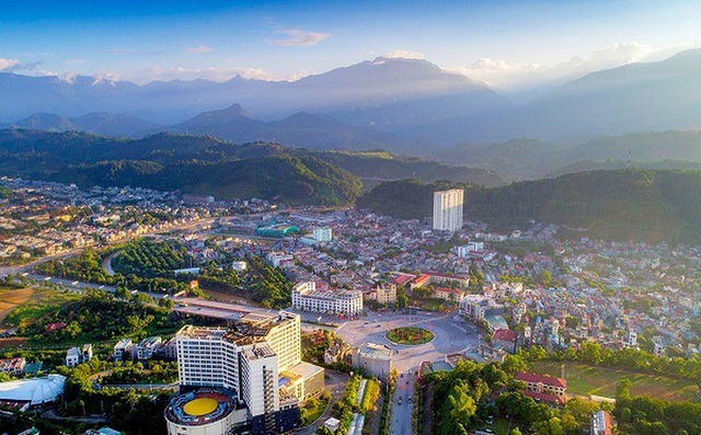 Lào Cai: Ngành du lịch tăng trưởng mạnh trong 6 tháng đầu năm- Ảnh 1. Lào Cai: Ngành du lịch tăng trưởng mạnh trong 6 tháng đầu năm- Ảnh 1.