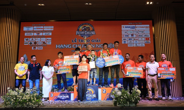 Lễ bế mạc và trao giải giải đua xe ô tô địa hình Victory Challenge Sailun Cup 2025- Ảnh 2.