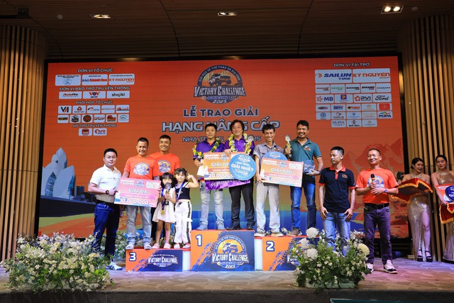 Lễ bế mạc và trao giải giải đua xe ô tô địa hình Victory Challenge Sailun Cup 2025- Ảnh 3.