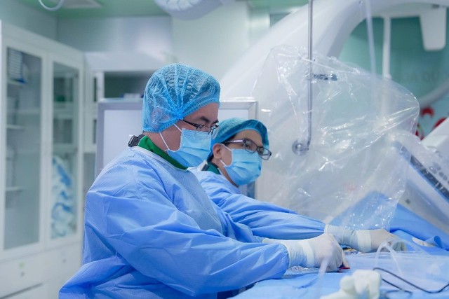 Đột quỵ do bóc tách động mạch cảnh sau chấn thương cổ- Ảnh 2. Đột quỵ do bóc tách động mạch cảnh sau chấn thương cổ- Ảnh 2.