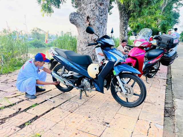 Công ty TNHH Hồng Đức đồng hành cùng thí sinh tỉnh Hậu Giang và TP Cần Thơ trong Kỳ thi tốt nghiệp THPT năm 2025- Ảnh 1. Công ty TNHH Hồng Đức đồng hành cùng thí sinh tỉnh Hậu Giang và TP Cần Thơ trong Kỳ thi tốt nghiệp THPT năm 2025- Ảnh 1.