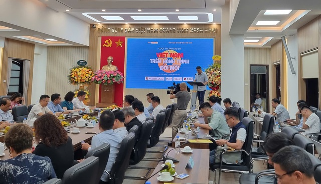 Phát động Cuộc thi ảnh báo chí “Việt Nam trên hành trình đổi mới”- Ảnh 1. Phát động Cuộc thi ảnh báo chí “Việt Nam trên hành trình đổi mới”- Ảnh 1.