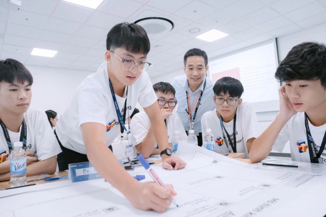 Samsung Solve for Tomorrow 2025: Sân chơi đổi mới sáng tạo vì giáo dục bền vững- Ảnh 1. Samsung Solve for Tomorrow 2025: Sân chơi đổi mới sáng tạo vì giáo dục bền vững- Ảnh 1.