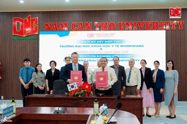 Trường ĐH Nam Cần Thơ và Trường ĐH Khoa học Sức khỏe Wonkwang ký kết hợp tác phát triển Y khoa số hóa- Ảnh 1.