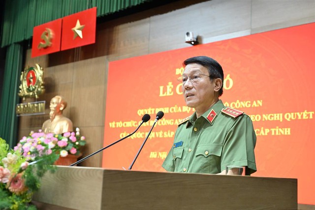 Công bố Quyết định của Bộ trưởng Bộ Công an về tổ chức, cán bộ Công an- Ảnh 4. Công bố Quyết định của Bộ trưởng Bộ Công an về tổ chức, cán bộ Công an- Ảnh 4.
