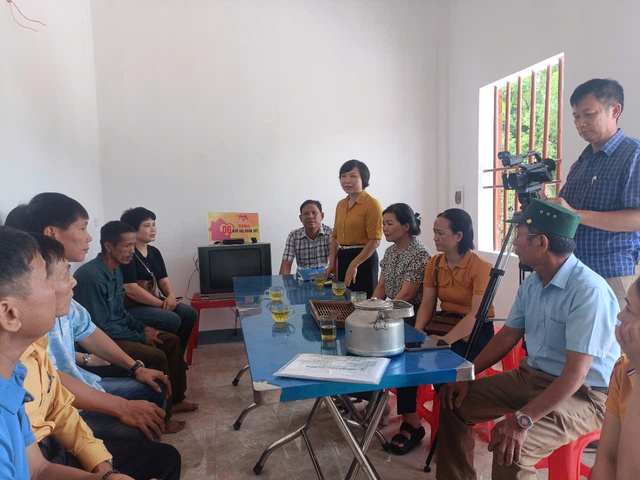 Nghệ An: Bàn giao nhà “Đại đoàn kết” thứ 6, tiếp sức người dân nghèo vượt khó- Ảnh 2. Nghệ An: Bàn giao nhà “Đại đoàn kết” thứ 6, tiếp sức người dân nghèo vượt khó- Ảnh 2.