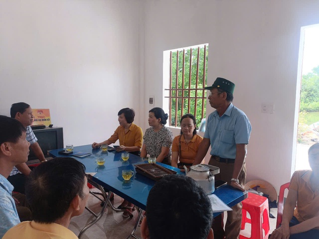 Nghệ An: Bàn giao nhà “Đại đoàn kết” thứ 6, tiếp sức người dân nghèo vượt khó- Ảnh 4. Nghệ An: Bàn giao nhà “Đại đoàn kết” thứ 6, tiếp sức người dân nghèo vượt khó- Ảnh 4.