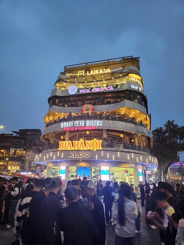 Travel & Leisure vinh danh Hà Nội trong danh sách "15 điểm đến trong mơ"- Ảnh 1. Travel & Leisure vinh danh Hà Nội trong danh sách "15 điểm đến trong mơ"- Ảnh 1.