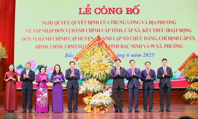 Bắc Ninh: Công bố quyết định thành lập tỉnh Bắc Ninh mới và 99 xã, phường trực thuộc- Ảnh 2. Bắc Ninh: Công bố quyết định thành lập tỉnh Bắc Ninh mới và 99 xã, phường trực thuộc- Ảnh 2.