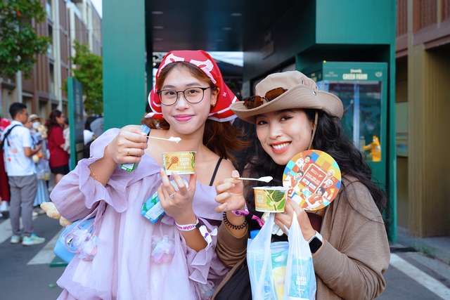 Vinamilk sở hữu 2 cúp quán quân tại giải thưởng lớn của ngành Sữa thế giới, là thương hiệu Việt duy nhất được xướng tên- Ảnh 3. Vinamilk sở hữu 2 cúp quán quân tại giải thưởng lớn của ngành Sữa thế giới, là thương hiệu Việt duy nhất được xướng tên- Ảnh 3.