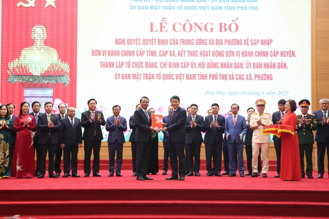 Hợp nhất 3 tỉnh, xây dựng đất Tổ giàu mạnh, văn minh hiện đại hơn- Ảnh 2. Hợp nhất 3 tỉnh, xây dựng đất Tổ giàu mạnh, văn minh hiện đại hơn- Ảnh 2.