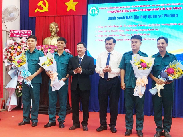 Lễ công bố quyết định của Ban chấp hành Đảng bộ TP. HCM về việc thành lập Đảng bộ phường Hòa Bình- Ảnh 11. Lễ công bố quyết định của Ban chấp hành Đảng bộ TP. HCM về việc thành lập Đảng bộ phường Hòa Bình- Ảnh 11.