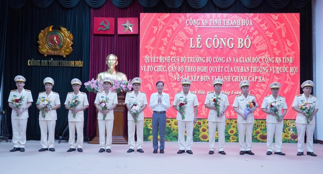 Công an tỉnh Thanh Hóa: Công bố các quyết định về tổ chức, cán bộ- Ảnh 1. Công an tỉnh Thanh Hóa: Công bố các quyết định về tổ chức, cán bộ- Ảnh 1.