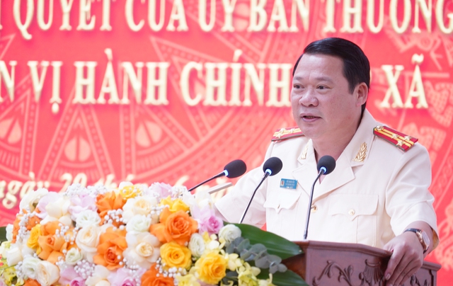 Công an tỉnh Thanh Hóa: Công bố các quyết định về tổ chức, cán bộ- Ảnh 4. Công an tỉnh Thanh Hóa: Công bố các quyết định về tổ chức, cán bộ- Ảnh 4.