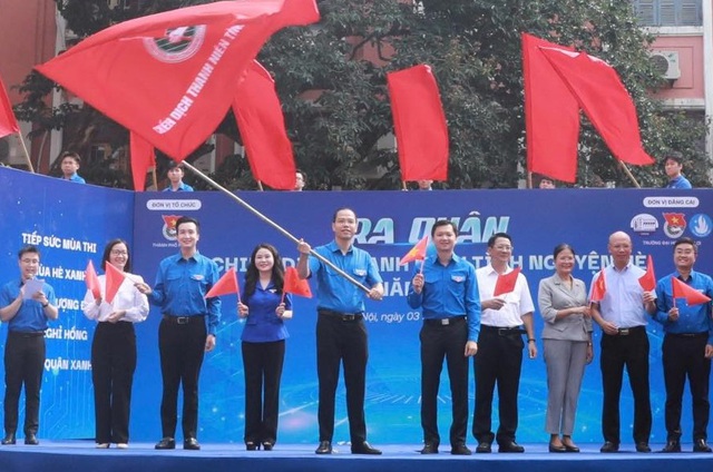 Hà Nội: Ra quân Chiến dịch Thanh niên tình nguyện hè 2025- Ảnh 1. Hà Nội: Ra quân Chiến dịch Thanh niên tình nguyện hè 2025- Ảnh 1.
