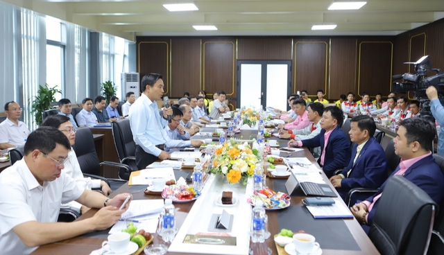 Thanh Hóa: Bí thư Tỉnh ủy kiểm tra tình hình sản xuất tại Nghi Sơn- Ảnh 1. Thanh Hóa: Bí thư Tỉnh ủy kiểm tra tình hình sản xuất tại Nghi Sơn- Ảnh 1.