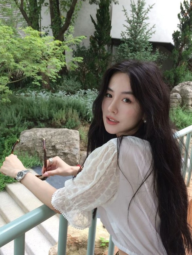 “Thế hệ cợt nhả” rủ nhau làm giàu bằng sự lạc quan: Giàu trải nghiệm là được, hết tiền thì tính sau?- Ảnh 2. “Thế hệ cợt nhả” rủ nhau làm giàu bằng sự lạc quan: Giàu trải nghiệm là được, hết tiền thì tính sau?- Ảnh 2.