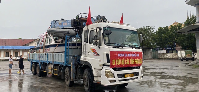 Nghĩa tình Dòng Lam - Hành trình 'Bắc tiến siêu bão Yagi' của Đội cứu hộ thiên tai tự nguyện Nghệ An- Ảnh 4. Nghĩa tình Dòng Lam - Hành trình 'Bắc tiến siêu bão Yagi' của Đội cứu hộ thiên tai tự nguyện Nghệ An- Ảnh 4.