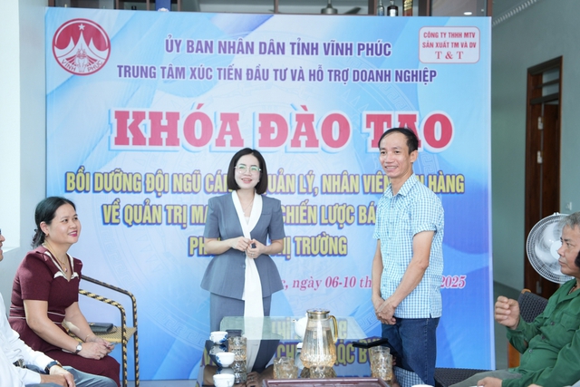 Vĩnh Phúc: Đào tạo khoá chuyên sâu marketing hỗ trợ doanh nghiệp vừa và nhỏ- Ảnh 2. Vĩnh Phúc: Đào tạo khoá chuyên sâu marketing hỗ trợ doanh nghiệp vừa và nhỏ- Ảnh 2.