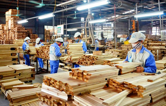 Xuất khẩu gỗ và sản phẩm gỗ đạt gần 7 tỷ USD- Ảnh 1. Xuất khẩu gỗ và sản phẩm gỗ đạt gần 7 tỷ USD- Ảnh 1.